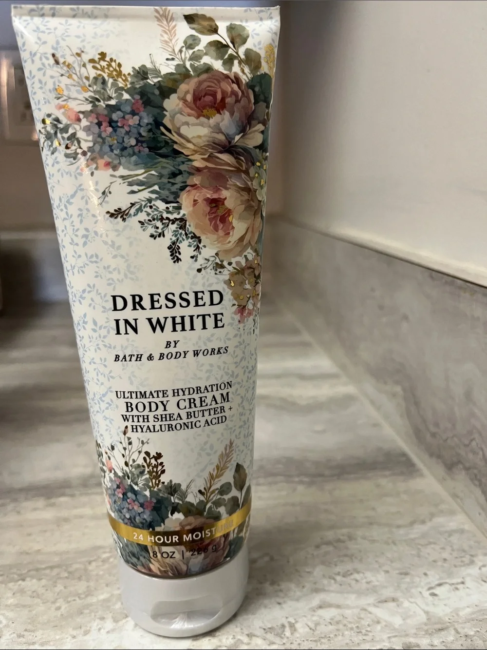 Bath & Body Works Dressed in White Body Cream